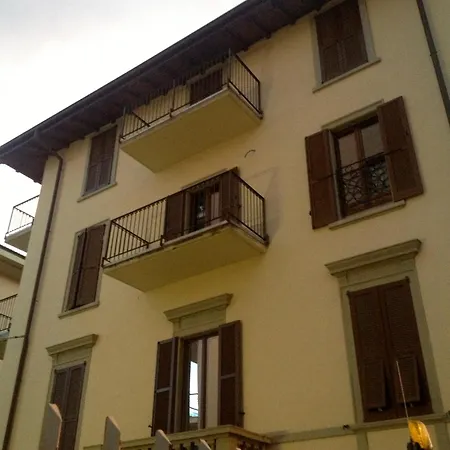 Santa Lucia & Smeraldo Μπέργκαμο