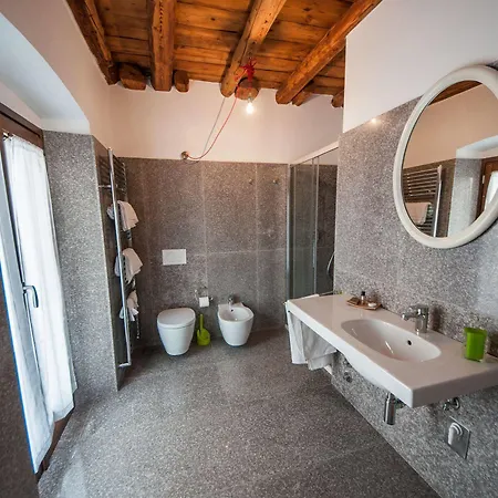 Santa Lucia B&B 베르가모