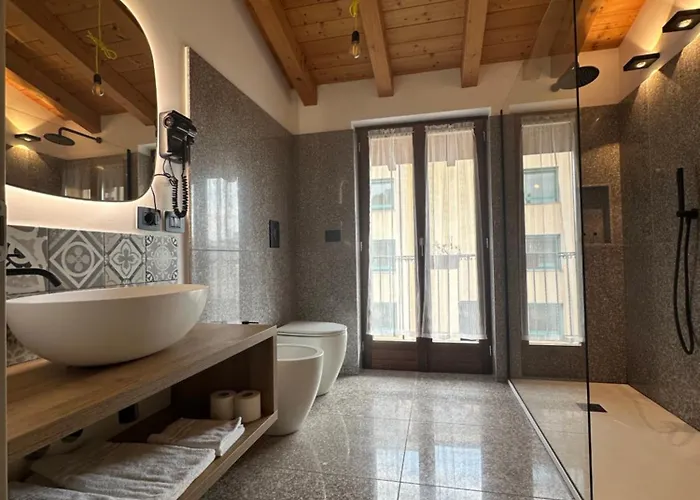 Santa Lucia & Smeraldo Bed and Breakfast 3*